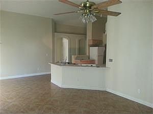 2nd image of 5009 W El Campo Grande Ave