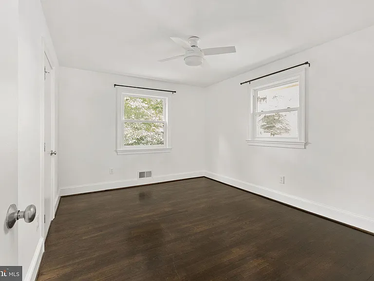 6901 Murray Ln — Photo 28