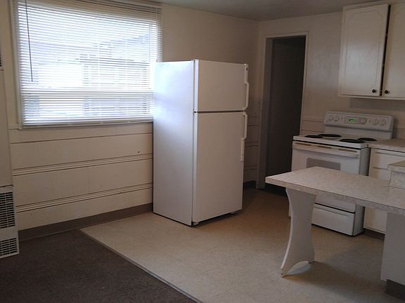 3rd image of 2109 1st St S