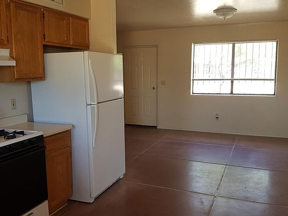 5th image of 356 E 20th St Unit 1