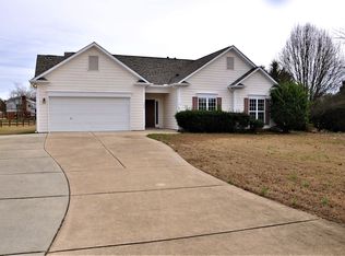 8289 Deer Dr, Harrisburg, NC 28075