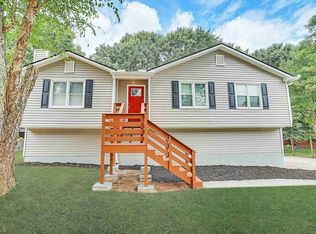 445 Ashley Way, Loganville, GA 30052