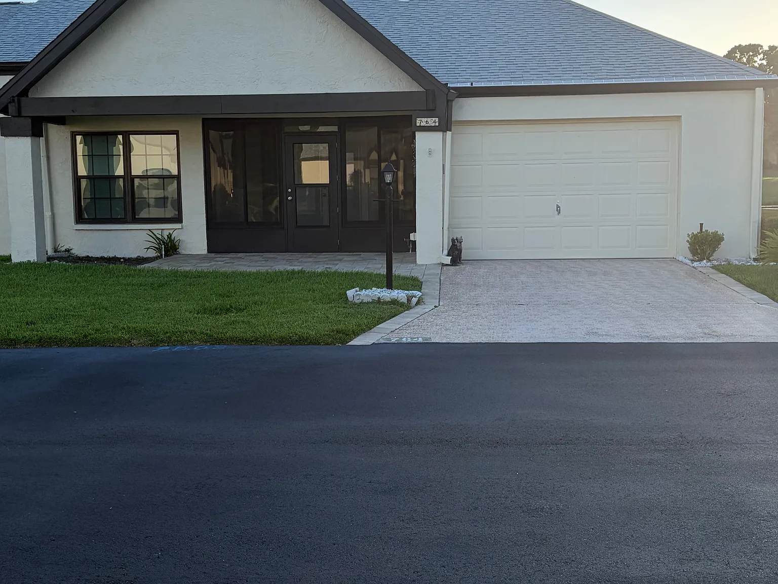 2 bed, 1220 sqft, $2,300 — Photo 2