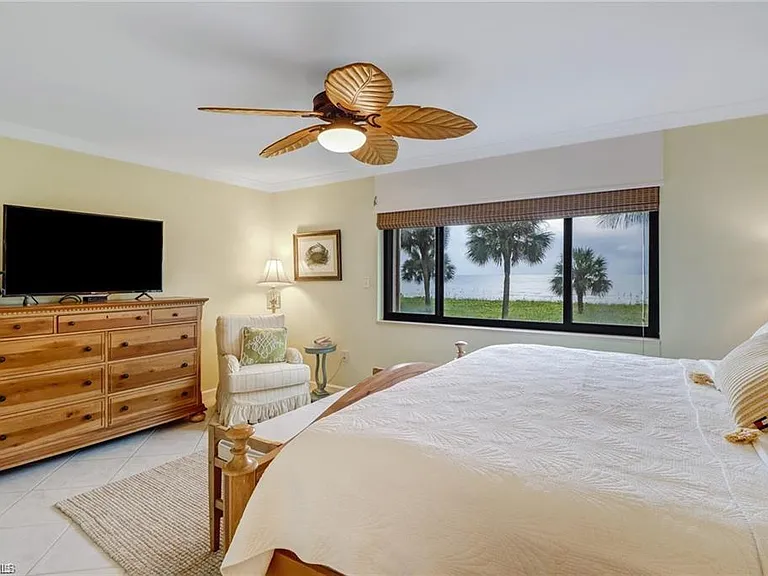10475 Gulf Shore Dr #114 — Photo 8