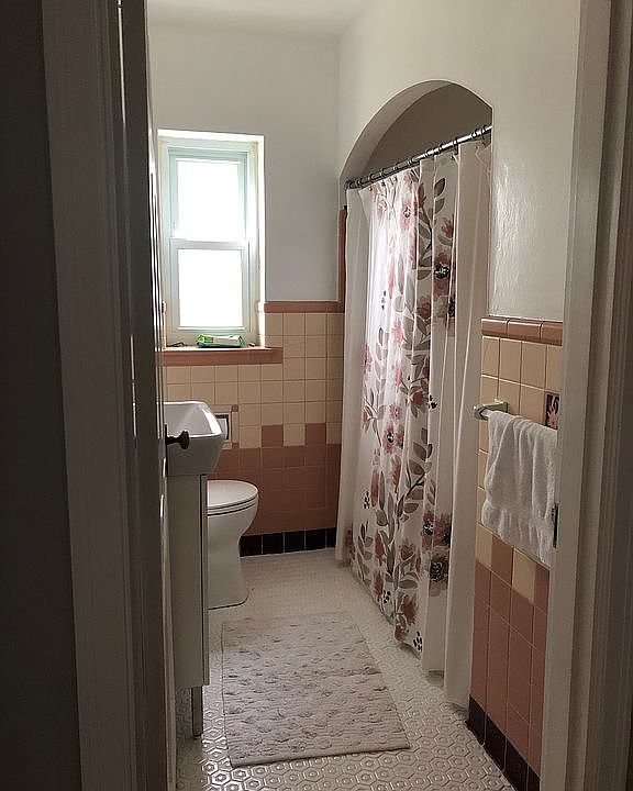 1st image of 22 Aldon Ln