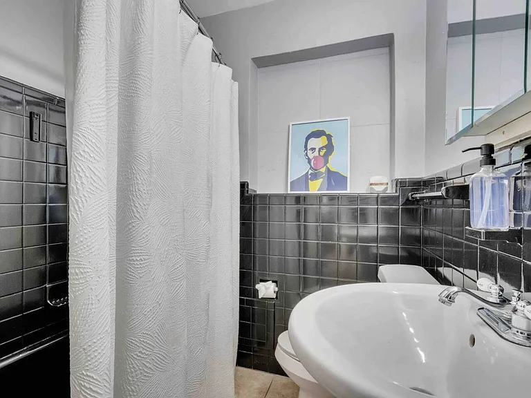 415 S Hyer Ave #A — Photo 5