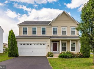 18128 Boxford Ln, Hagerstown, MD 21740