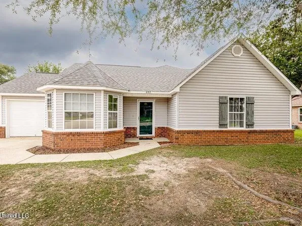 602 Rhonda Ln, Ocean Springs, MS 39564