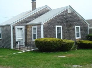 2 Cedar Ln, Gloucester, MA 01930