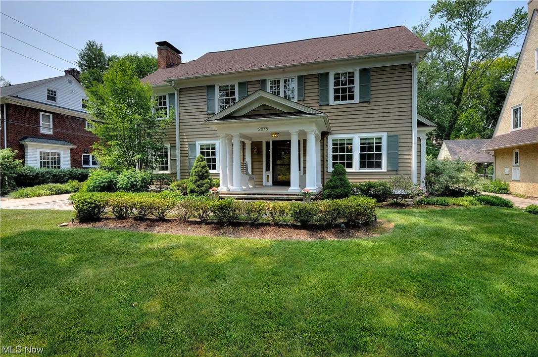 2878 Brighton Rd photo 1