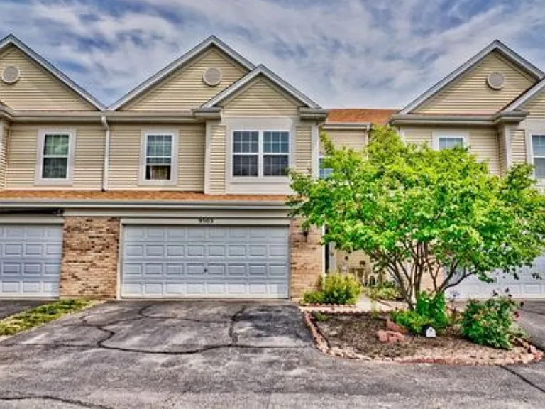 9505 Rainsford Dr — Photo 2