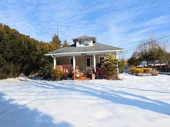 2nd image of 1842 W Main St