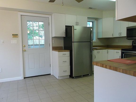 5th image of 38 1/2 Benedict St