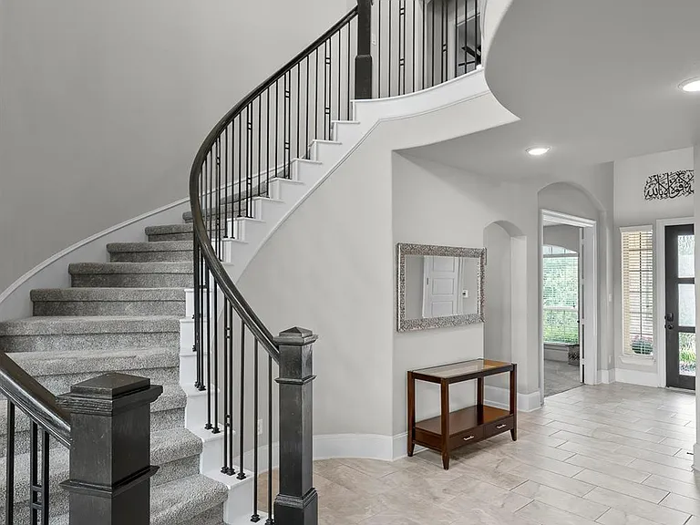 508 Hidden Creek Way — Photo 27