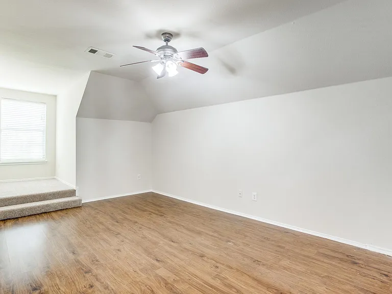 616 Crystal Falls Dr — Photo 5