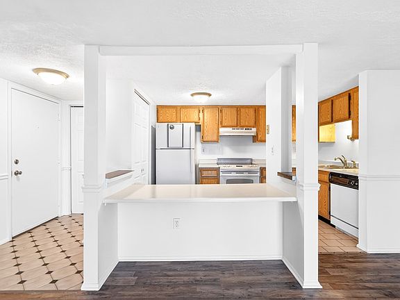 5th image of 231 Coxcomb Hill Rd APT 4