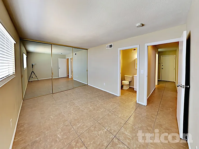 5532 Spencer St — Photo 11