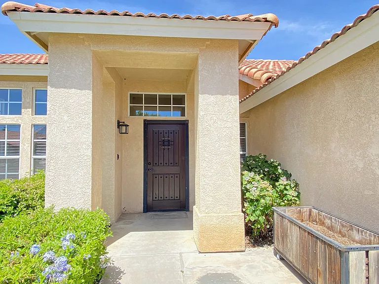 4319 Stride Way — Photo 3