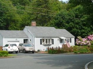 407 Cedar Brook Rd, Lynn, MA 01904
