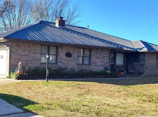 201 S 17th St, Okemah, OK 74859