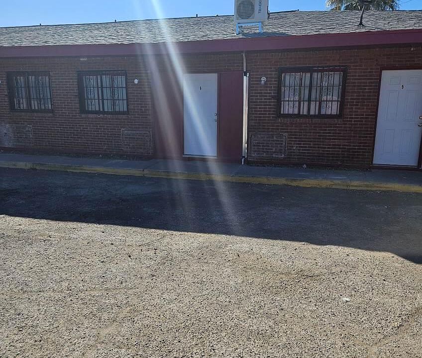 1st image of 8735 Dyer St #1