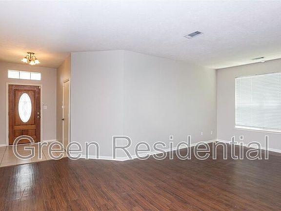 5th image of 3915 Lauderwood Ln