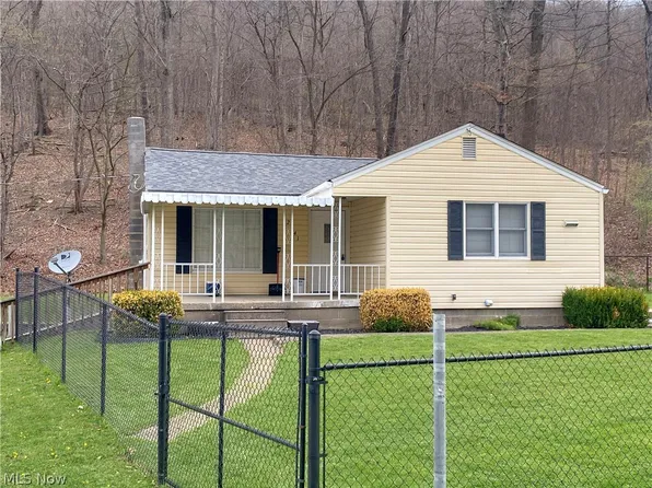 2341 Hardins Run Rd, New Cumberland, WV 26047