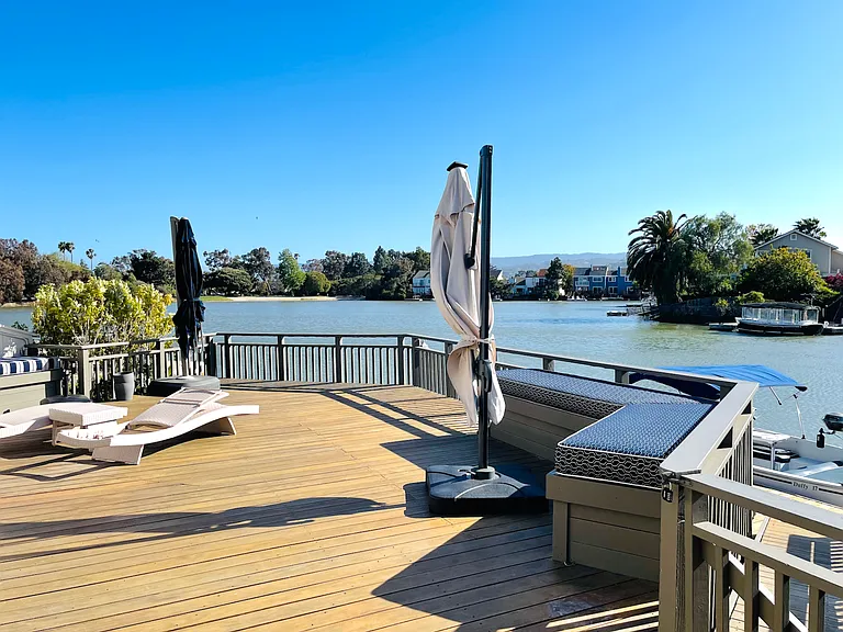 20 Spinnaker Pl — Photo 4