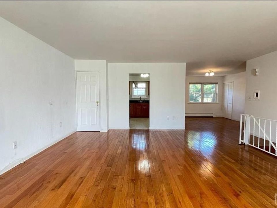 363 Cranbury Rd East Brunswick NJ Zillow