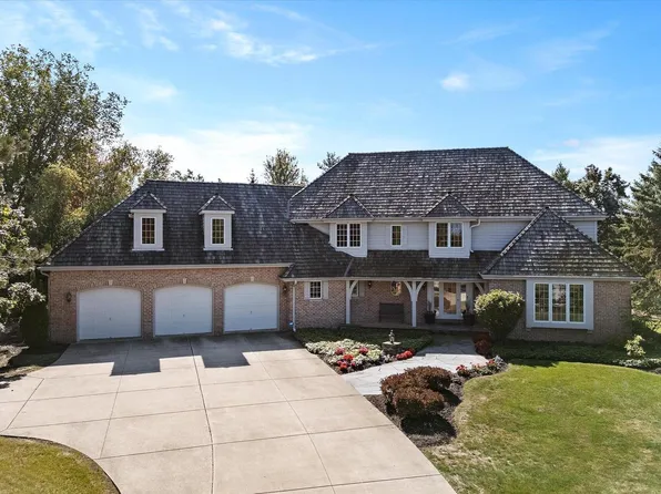 9391 West Spindle Top COURT, Franklin, WI 53132