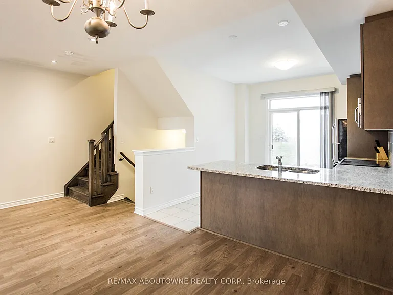 636 Evans Ave #36 — Photo 6