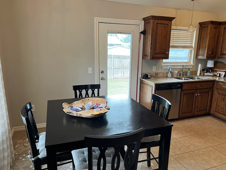 5707 Bryan St — Photo 15
