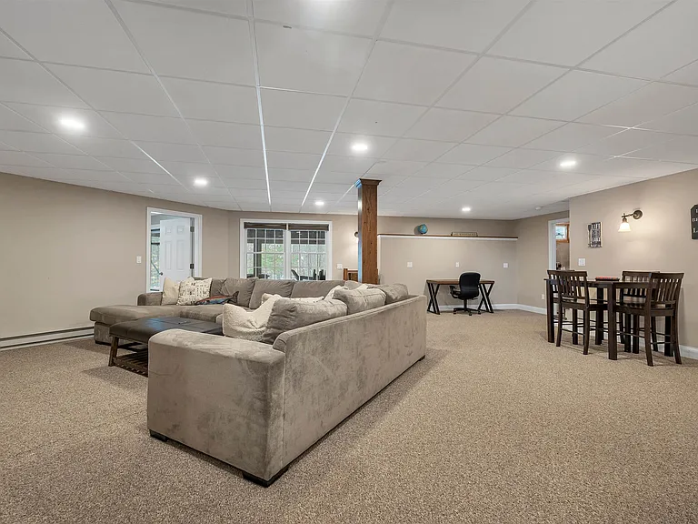 41 Regis Rd — Photo 32