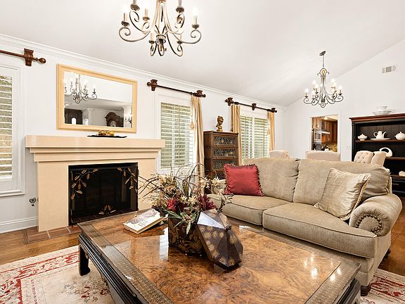 5th image of 2025 Linda Vista Ave