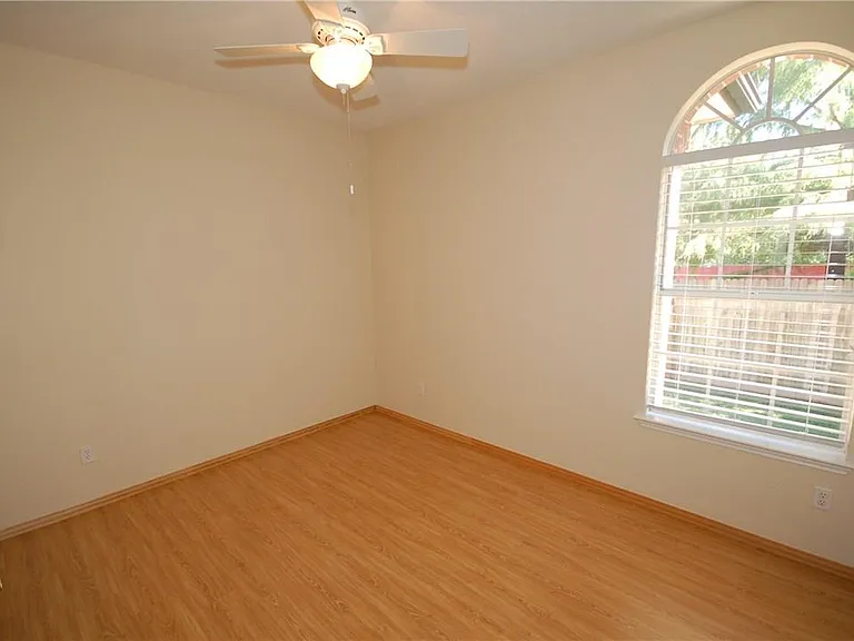 1202 Pathfinder Way — Photo 11