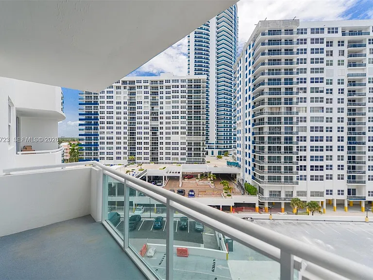 3001 S Ocean Dr #749 — Photo 21