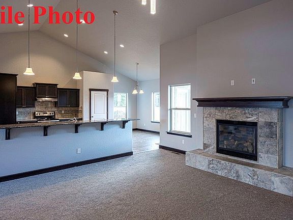 4th image of 12368 W Wellington Ave