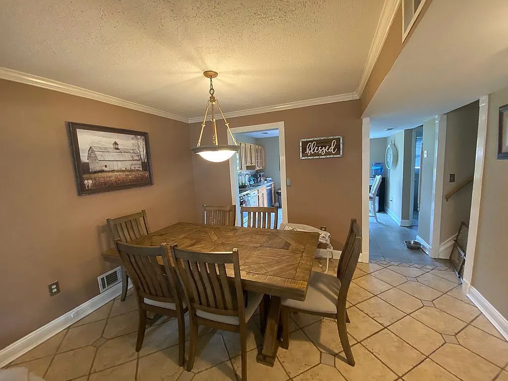 1439 Pueblo Ct photo 1