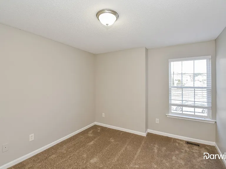 411 Ridgewood Dr — Photo 10