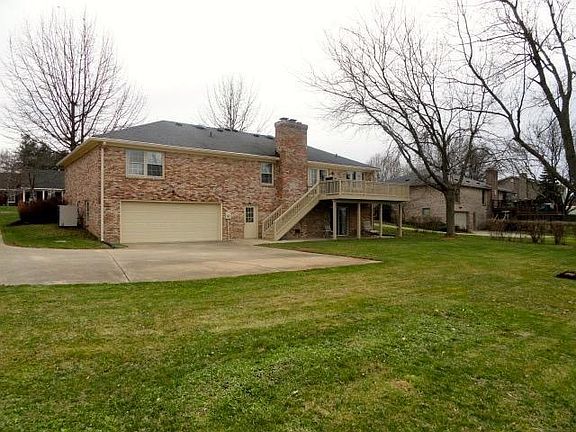 5th image of 120 Fairway Dr