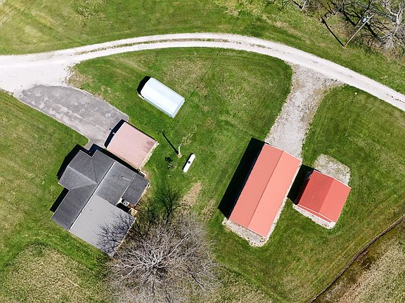 3rd image of 451 Walnut Grove Rd