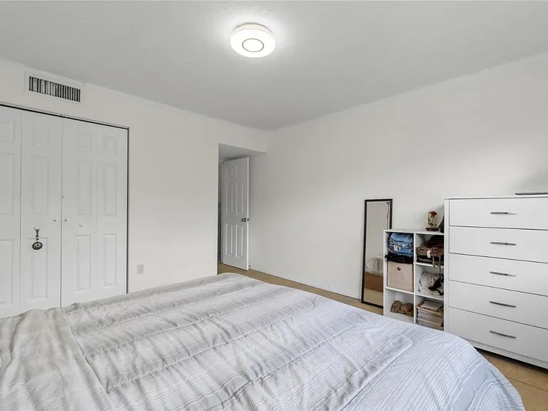 4650 NW 79th Ave #2H — Photo 6