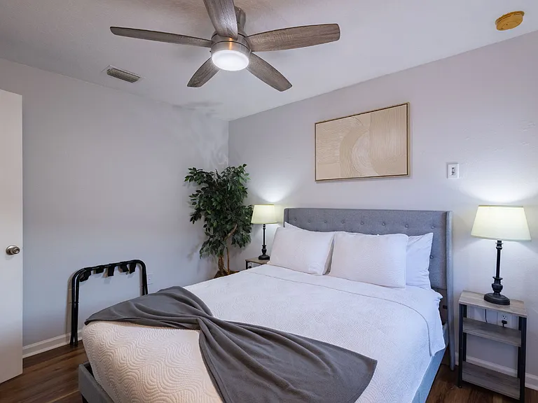 2024 Heartland Cir — Photo 13