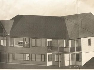 1489 Bussard Ct, Arden Hills, MN 55112