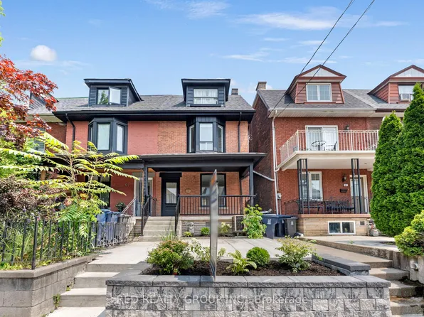 89 Beatrice St, Toronto, ON M6J 2T2