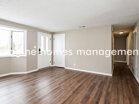 4th image of 1934 Sunview Dr
