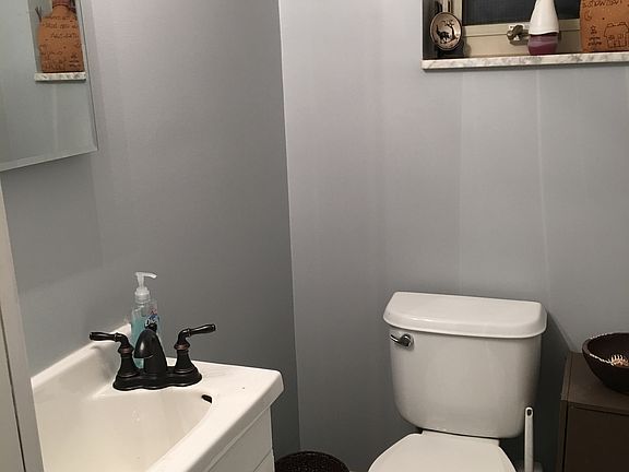 Powder room