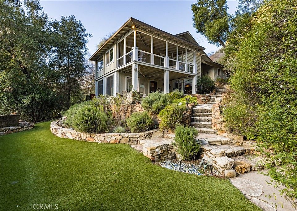 1st image of 2305 Sugarloaf Dr