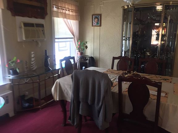 5th image of 9427 121st St