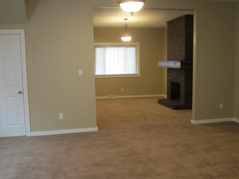 108 Wilbert St — Photo 9